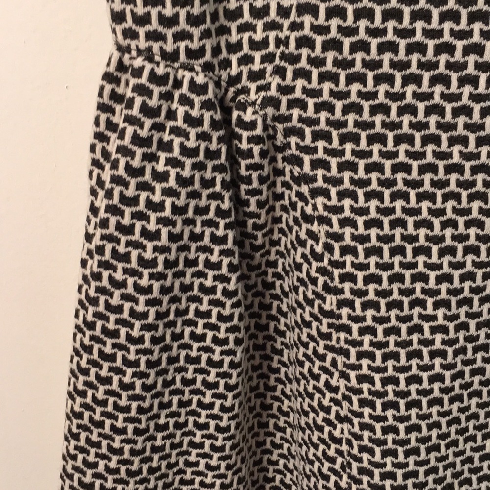 Dress - Picture 4 of 6